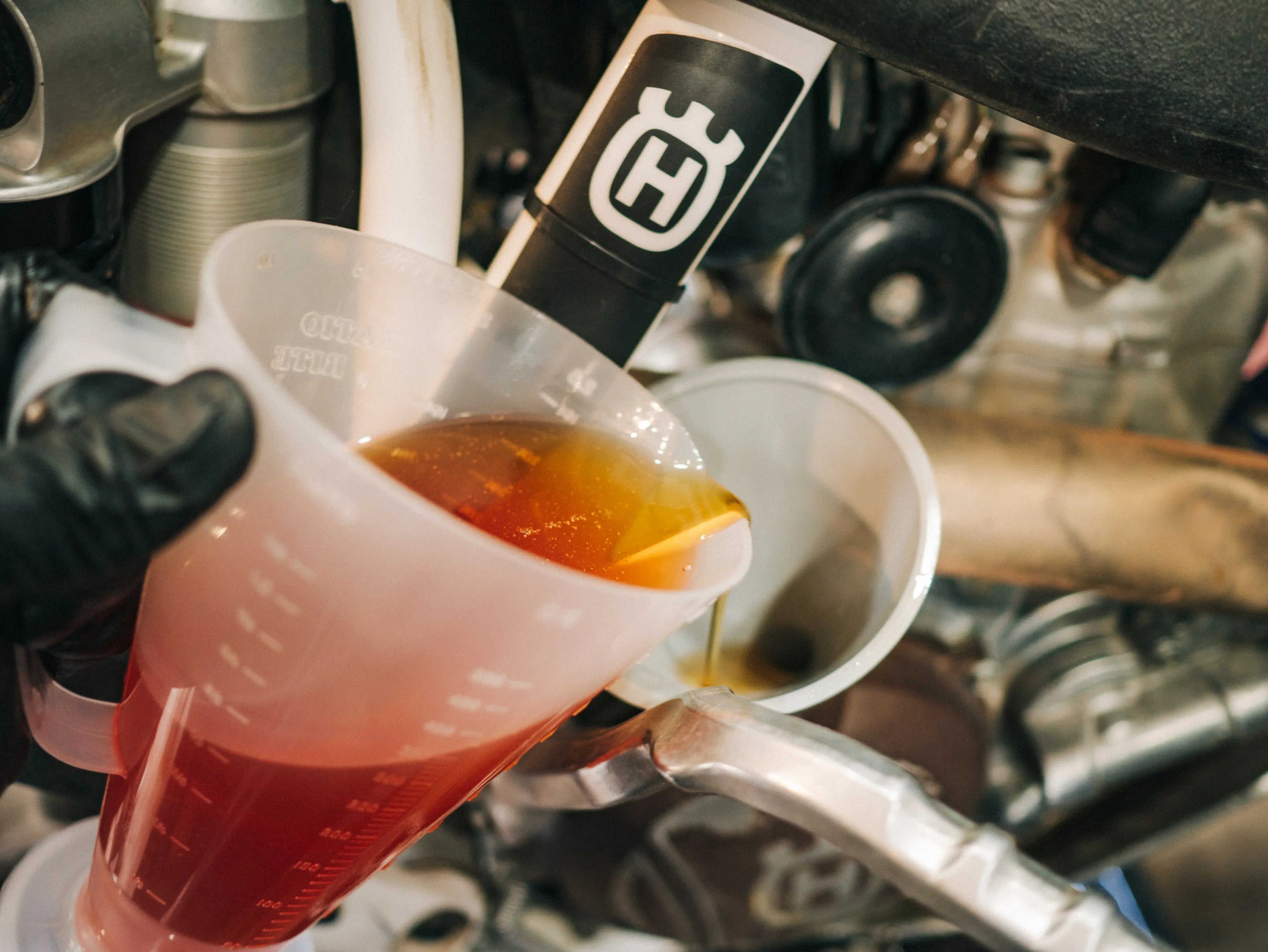 Synthetic 10w40 Oil - Reverend Motors